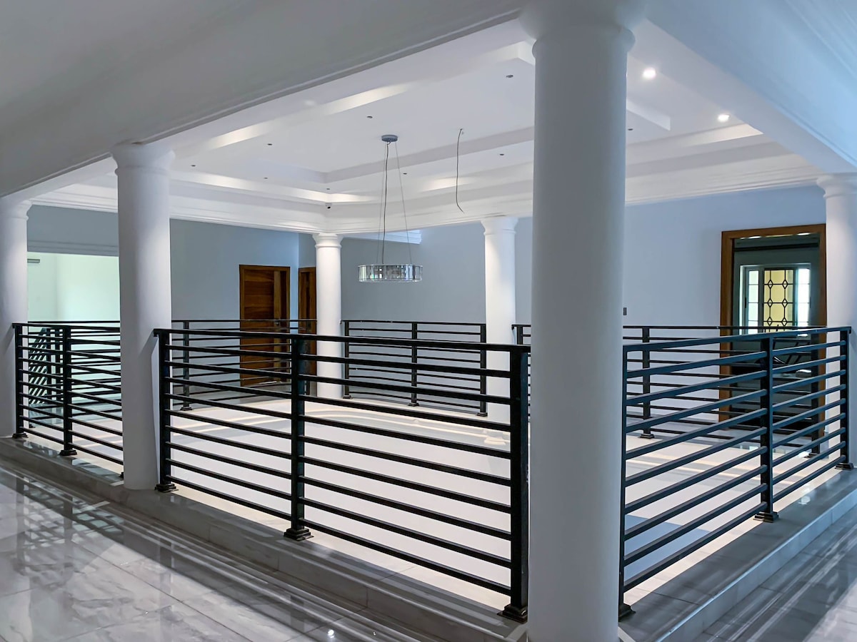 Conys Guest House