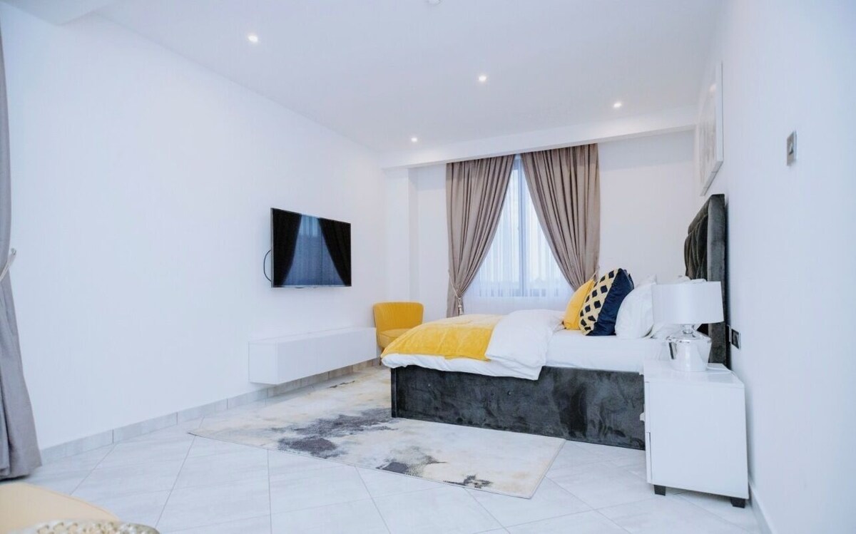 The Jewel Apartment  2