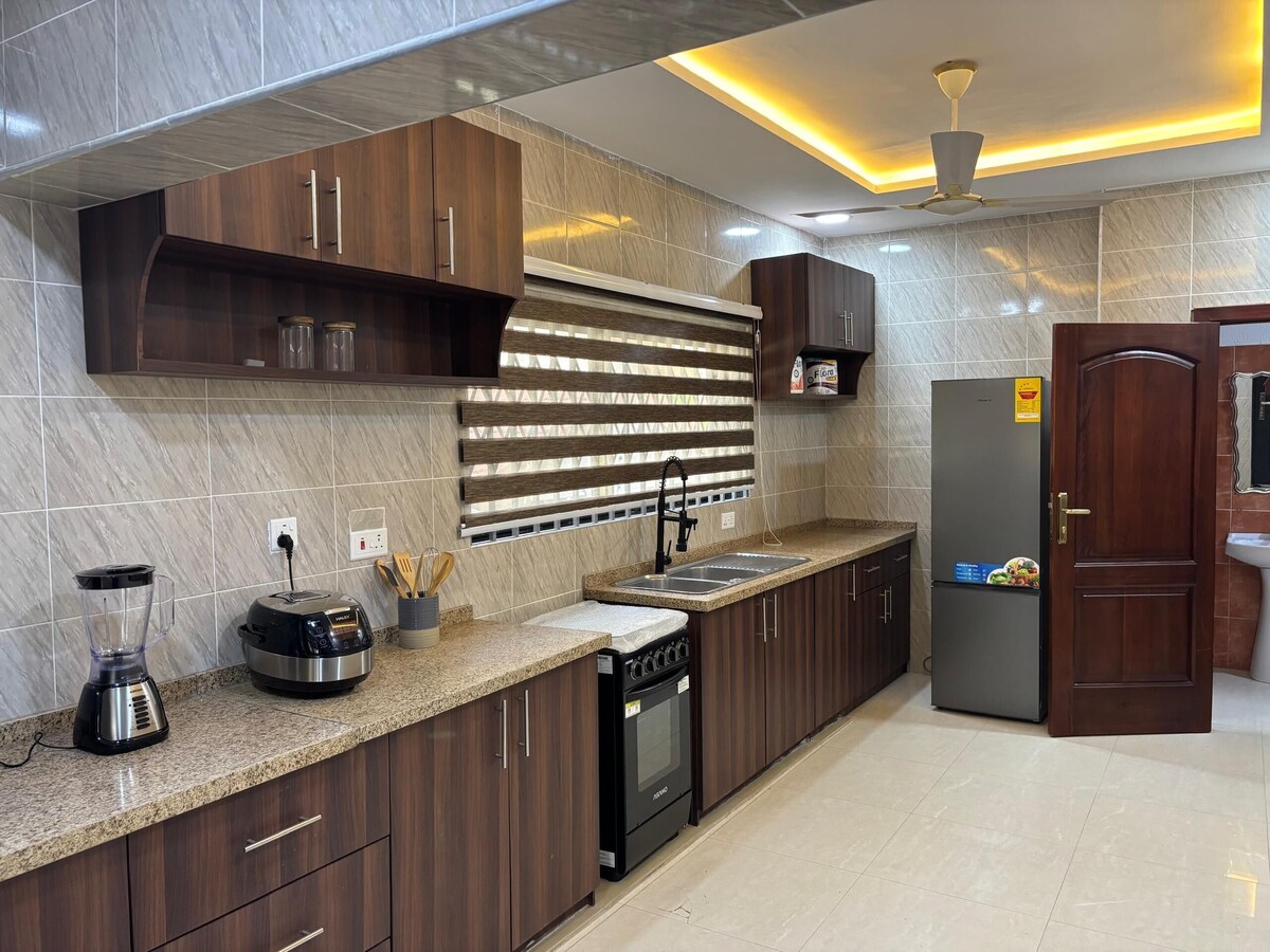 Full 3BR House Kwabenya WiFi & DSTV