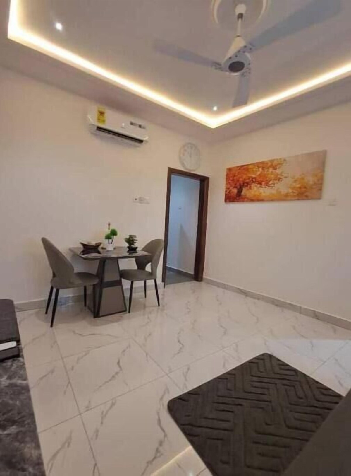 Luxe Haven by Cosdarl Homes 4