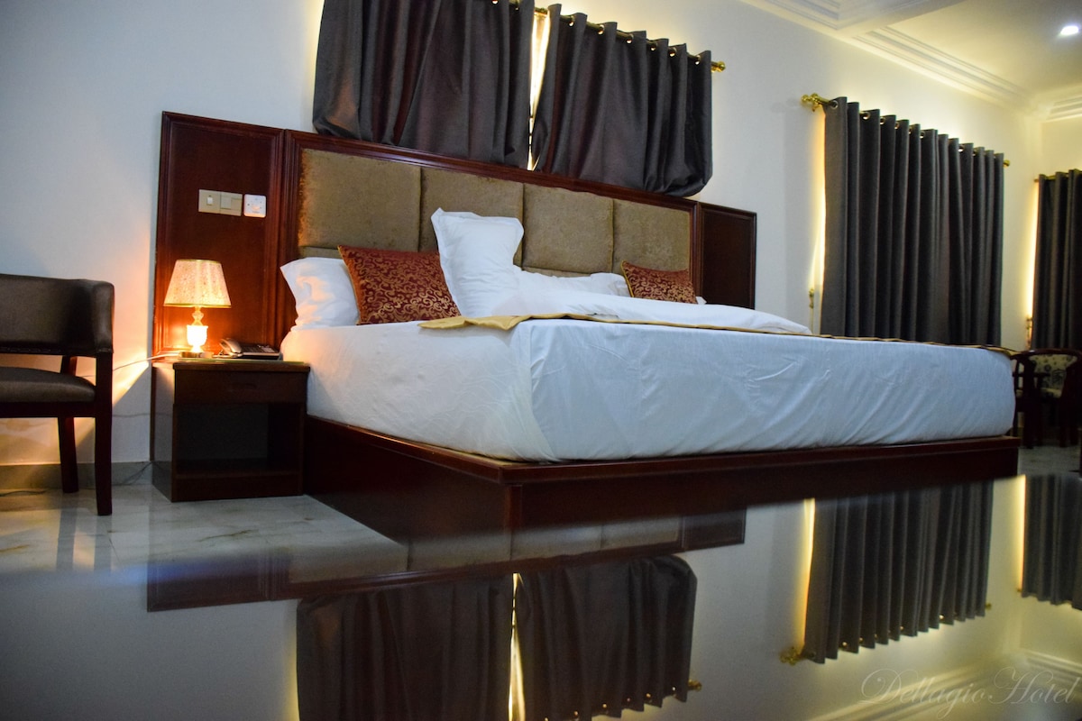 Dellagio Hotel